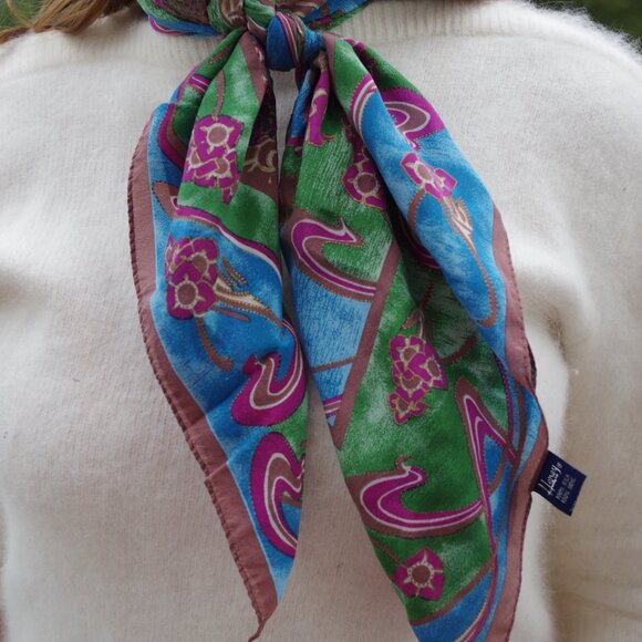 Beautiful High End Pure Silk Vintage Ladies Scarf - Picture 2 of 3